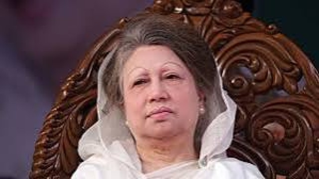 খালেদা জিয়ার ১০ বছরের সাজা স্থগিত